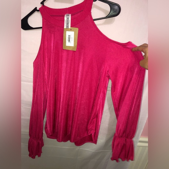 Boutique Blouse - Picture 3 of 4